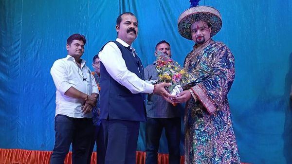 पहले ही शो से छा गए जादूगर सिकंदर, दर्शकों के सिर चढक़र बोला जादू