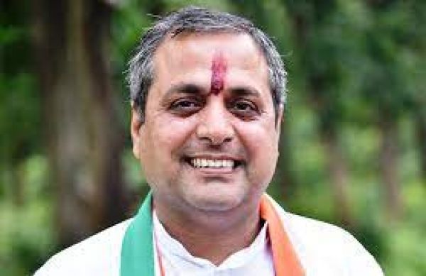 नगर निकायों में मानदेय व फंड बढ़ाने की सीएम की घोषणा का विधायक पांडेय ने किया स्वागत विधानसभा में रखी थी मांग