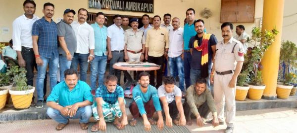 चोरी करने वाले अंतरराज्यीय गिरोह के 5 को पुलिस ने पकड़ा