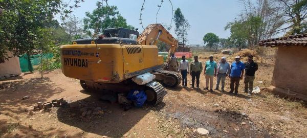 भूमाफियाओं के खिलाफ जिला प्रशासन की कार्रवाई