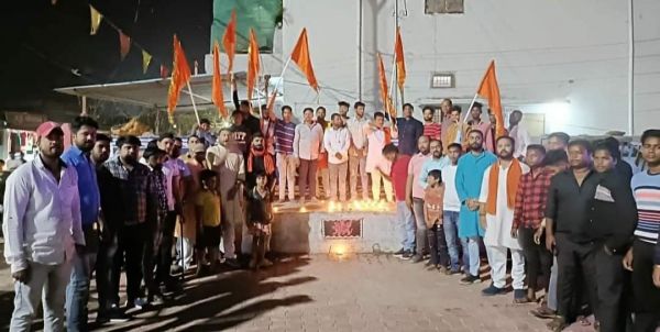 भाजयुमो ने महामाया मंदिर में दीप प्रज्वलित कर मनाया हिंदू नववर्ष