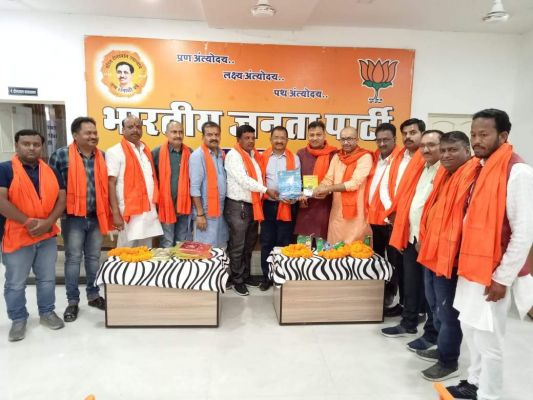 मोदी सरकार की महत्वपूर्ण आर्थिक नीतियां बताईं