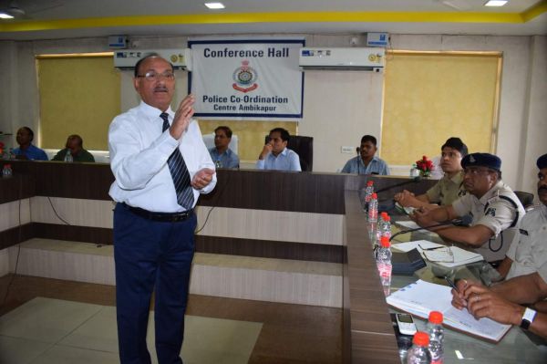 मर्ग की जांच व हत्या के विवेचना के बारे में बताया