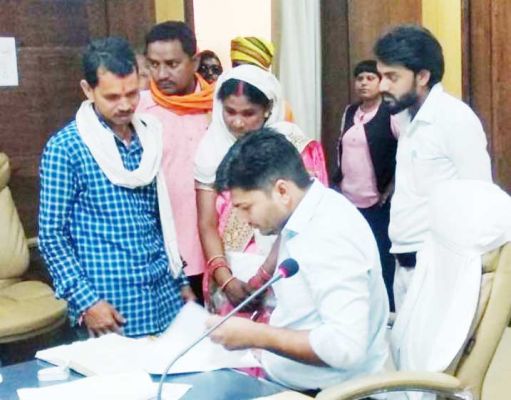 जन चौपाल में कलेक्टर ने सुनी समस्याएं