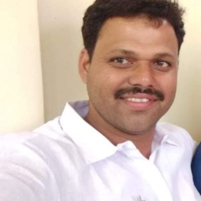 सडक़ निर्माण में हो रही अनियमितता की जांच करने कलेक्टर को ज्ञापन