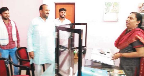 जल संकट गहराया, कई वार्डों में टैंकर से पानी सप्लाई