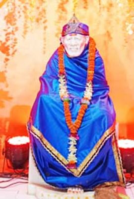    साईं भक्तों ने निकाली पालकी शोभायात्रा