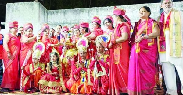 झांकियों संग राम दरबार की निकाली शोभायात्रा, जनसैलाब उमड़ा