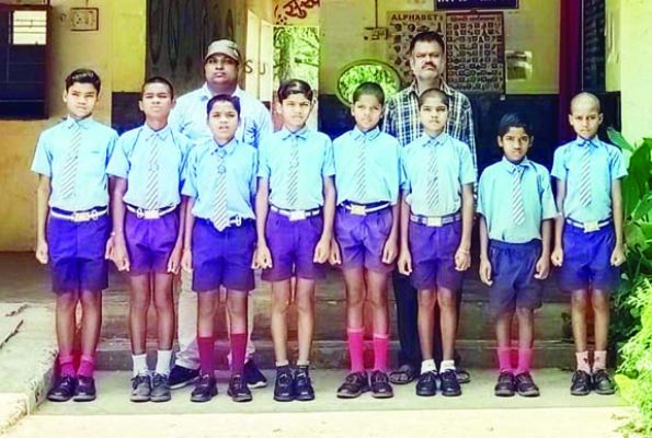एकलव्य आवासीय विद्यालय में बालक आश्रम करियाकाटा के 8 विद्यार्थियों का चयन