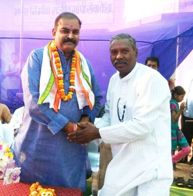 ब्लॉक कांग्रेस के पूर्व अध्यक्ष सुरेश ने छोड़ा पार्टी का दामन