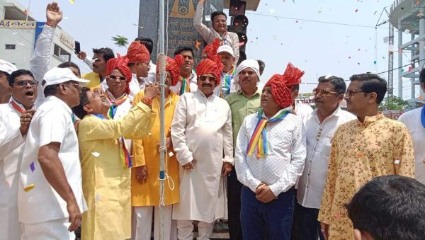 महावीर जयंती पर ओम अरिताणं की गूंज