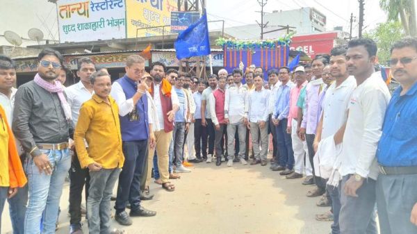 अंबेडकर के आदर्शों पर चलने का लिया संकल्प