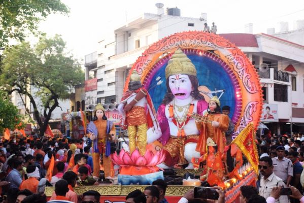 जय हनुमान ज्ञान गुण सागर की जयघोष से गूंजी संस्कारधानी
