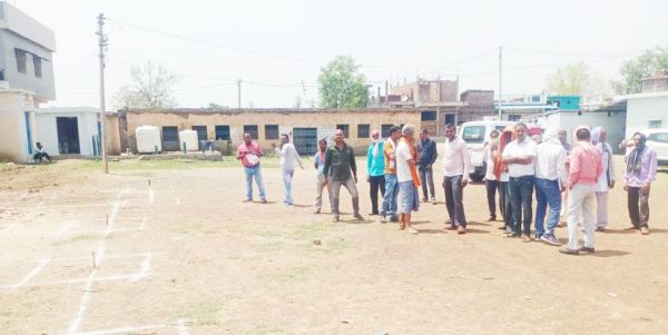 एसडीएम ने मौजूद रहकर बनवाया स्कूल भवन का लेआउट, निर्माण शुरू