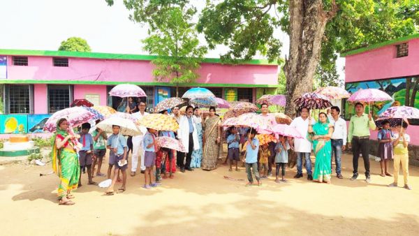 कमार विद्यार्थियों एवं शाला प्रबंधन समिति के सदस्यों की नि:शुल्क स्वास्थ्य जांच