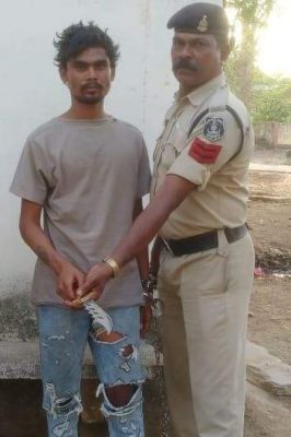 जवान की वर्दी फाडऩे वाला युवक गया जेल