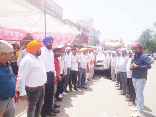 गुरु तेग बहादुर हिंद दी चादर की निकली शोभायात्रा