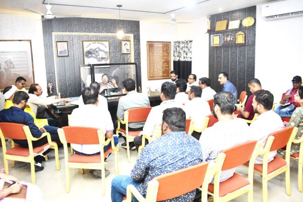 लापरवाही-अनुपस्थिति पर होगी कड़ी कार्रवाई