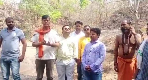 अवैध कोयला खदान में ग्रामीण की मौत, बंद करें सभी अवैध खदानें-देवेन्द्र