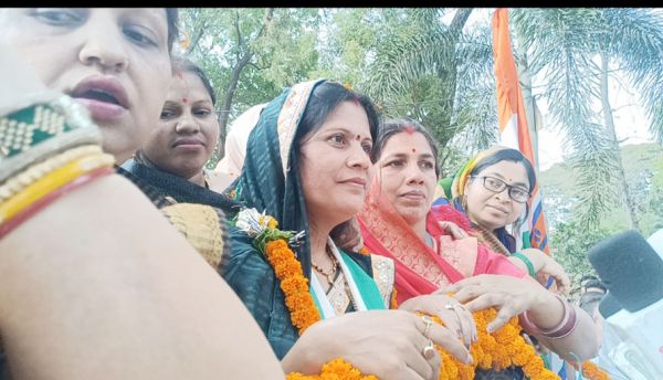 विधायक यशोदा ने गंडईवासियों का जताया आभार