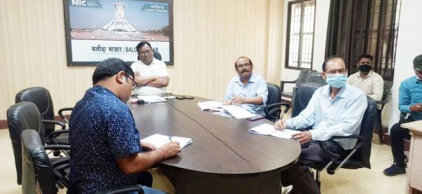 सीएम के आगमन को देखते हुए कलेक्टर ने ली तैयारियों का जायजा