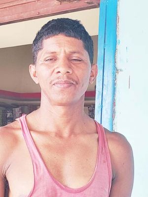 सोलर पंप लगवाने के नाम पर पैसा लेने का आरोप