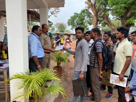 एसआईएस सुरक्षा कंपनी द्वारा जवानों की विशेष भर्ती के लिए शिविर