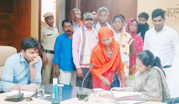 जनचौपाल में मिले 26 आवेदन