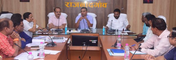 बेहतरीन काम की प्रशंसा, दिया मार्गदर्शन