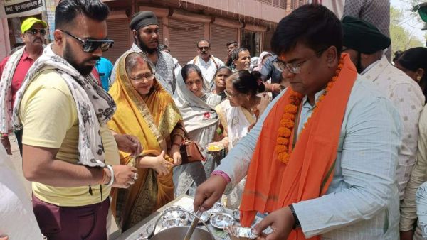 डॉ. विनय ने जन्मदिन पर की भोले बाबा की पूजा-अर्चना,  सुख-समृद्धि व खुशहाली की कामना