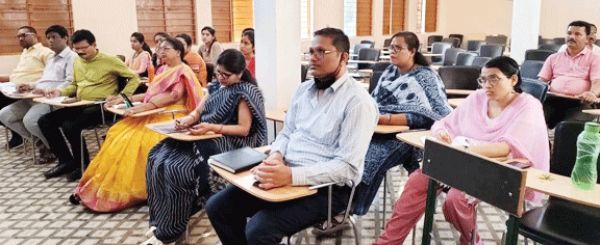 नैक प्रक्रिया में आने वाली समस्याओं और निपटने के उपाय बताए