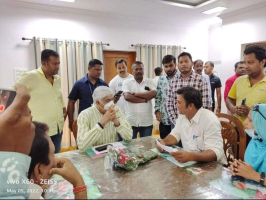 स्वास्थ्य मंत्री सिंहदेव से मिला सर्व शिक्षक संघ का प्रतिनिधिमंडल