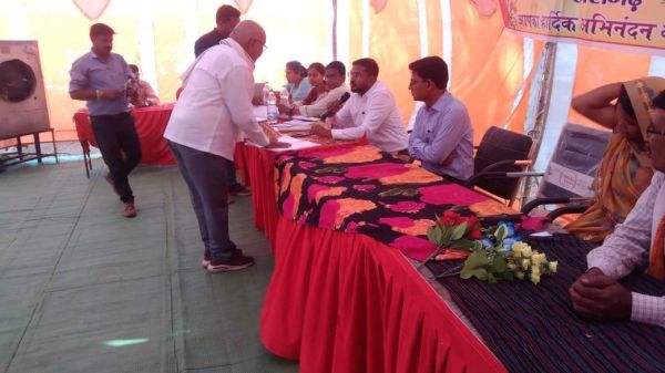 जनसमस्या निवारण शिविर में पहुंचे ओएसडी, आगजनी प्रभावित स्थल का किया निरीक्षण
