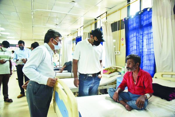 कलेक्टर ने लिया जगदलपुर में चल रहे विकास कार्यों का जायजा