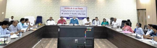 कोरोना की टेस्टिंग बढ़ाकर टीकाकरण में हुई गैप की पूर्ति करें - स्वास्थ्य मंत्री