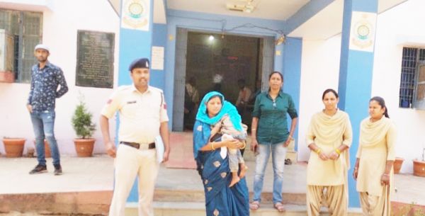 जादू- टोना के नाम पर ठगी, पति के बाद पत्नी गिरफ्तार