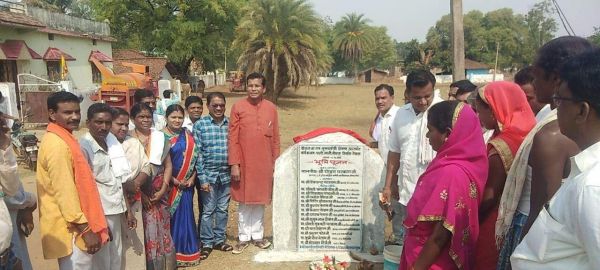 मरकाम ने विभिन्न विकास कार्यों का किया भूमिपूजन