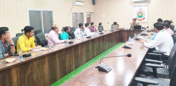 पुलिस व बैंक के बीच आपसी समन्वय  को और बेहतर बनाने एवं सुरक्षा पर चर्चा 