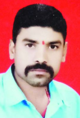 बस स्टैंड चौक पर रास्ता बताने सूचना बोर्ड नहीं, राहगीर परेशान