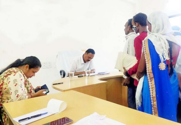 जनचौपाल में मिले 50 आवेदन