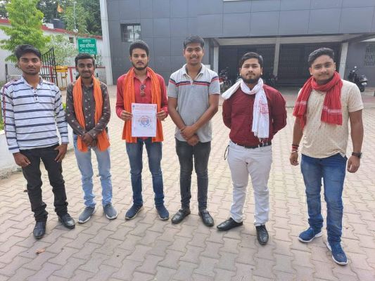 इंजीनियरिंग कॉलेज भवन निर्माण में तेजी लाने सौंपा ज्ञापन