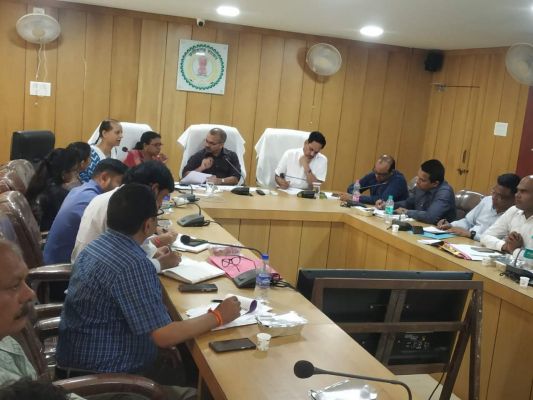 तत्काल निपटाएं लंबित प्रकरण, सीएम कर रहे है दौरा, पूरी तरह रहे तैयार- कलेक्टर