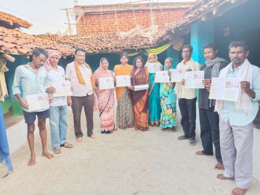 केन्द्र सरकार की योजनाओं और विकास कार्यों की जानकारी दे- राजेंद्र