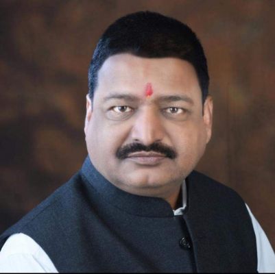 मांगों को ले कांग्रेस सहकारिता प्रकोष्ठ के प्रदेशाध्यक्ष ने सीएम को सौंपा ज्ञापन