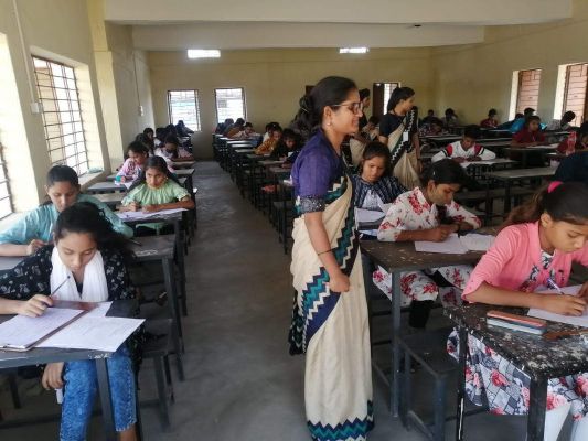 स्वामी आत्मानंद विद्यालय में 9वीं से 12वीं तक प्रवेश परीक्षा