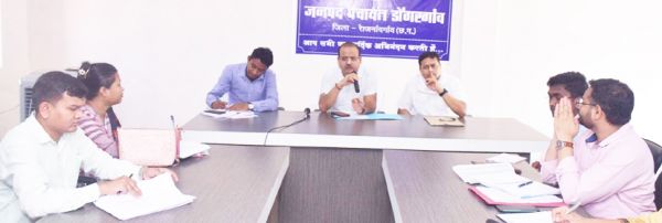 आम जनता के प्रति अपने दायित्वों का निर्वहन संवेदनशीलता पूर्वक करें