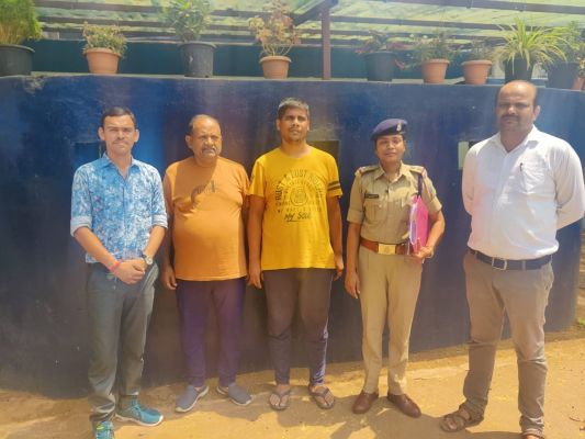 आदर्श को-ऑपरेटिव के डायरेक्टरों पर नांदगांव के 350 निवेशकों की 5 करोड़ की लेनदारी