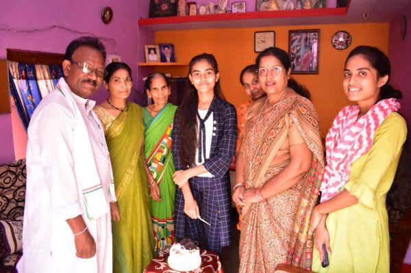 मुस्कान ने 10वीं में टॉप-10 में बनाया स्थान