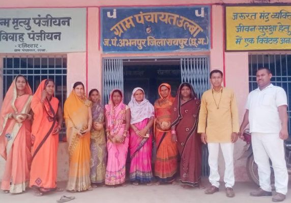 क्षेत्रवासियों को जनसंपर्क राशि प्रदान करने सांसद सुनील का आभार माना