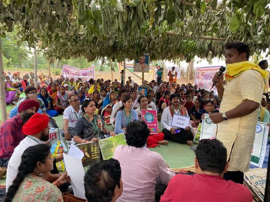 हसदेव अरण्य बचाने बेमुद्दत धरना जारी, मिला छत्तीसगढ़ सर्व आदिवासी समाज का साथ, बनाई रणनीति